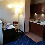 Hotel &