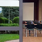 Hotel &