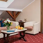 Hotell & 5*