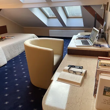 & Hotel