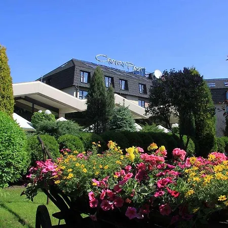 Hotel & 5*